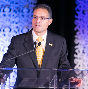 <div>
CINJ Director Robert S. DiPaola, MD provides an update on CINJ and extends his gratitude for the support received from guests. </div>
<div>
CINJ Director Robert S. DiPaola, MD provides an update on CINJ and extends his gratitude for the support received from guests. </div>